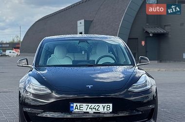 Седан Tesla Model 3 2019 в Днепре