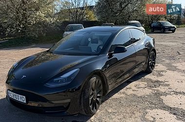 Седан Tesla Model 3 2022 в Золочеве