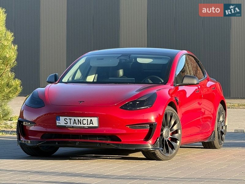 Tesla Model 3 2021