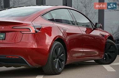 Седан Tesla Model 3 2024 в Киеве
