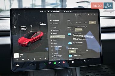 Седан Tesla Model 3 2024 в Киеве