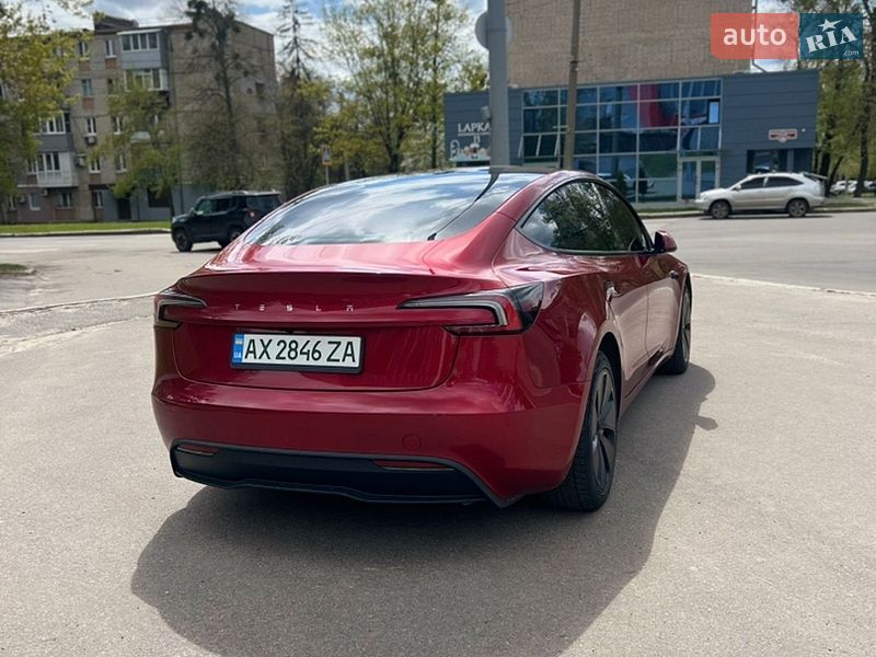 Седан Tesla Model 3 2024 в Харькове