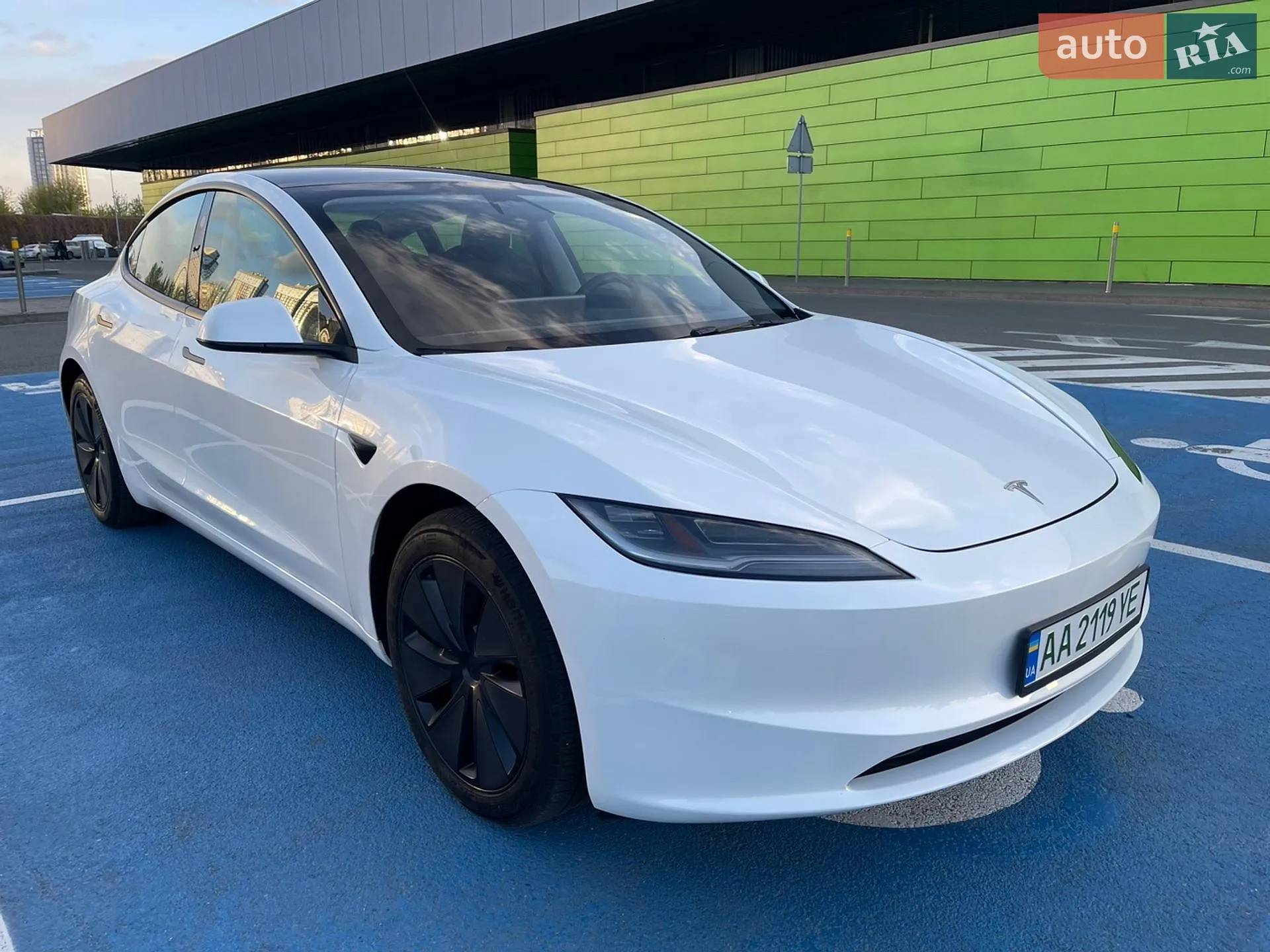 2024 Tesla Model 3 - мініатюра 4