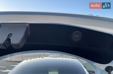 Седан Tesla Model 3 2024 в Киеве