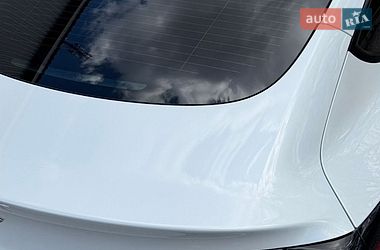 Седан Tesla Model 3 2021 в Чернигове