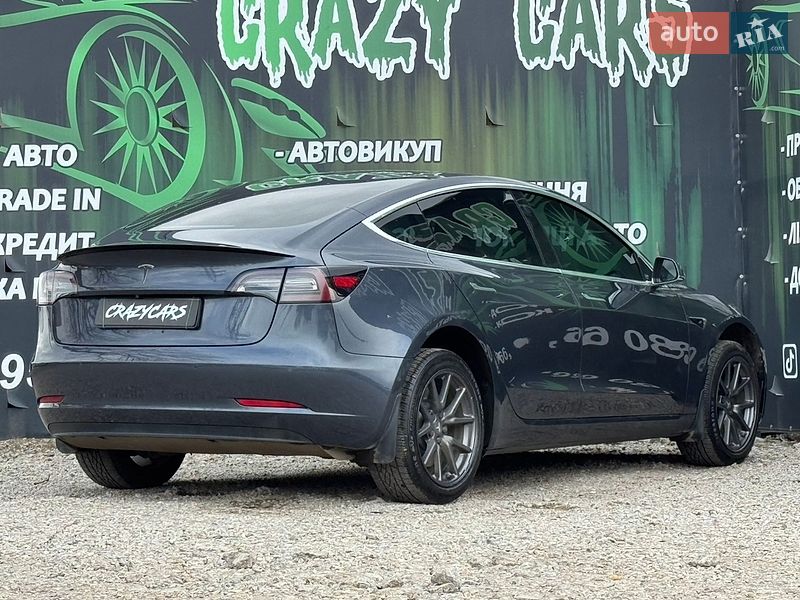Седан Tesla Model 3 2019 в Харкові