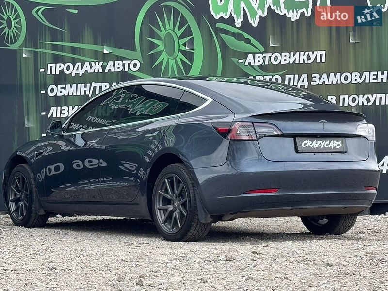 Седан Tesla Model 3 2019 в Харкові