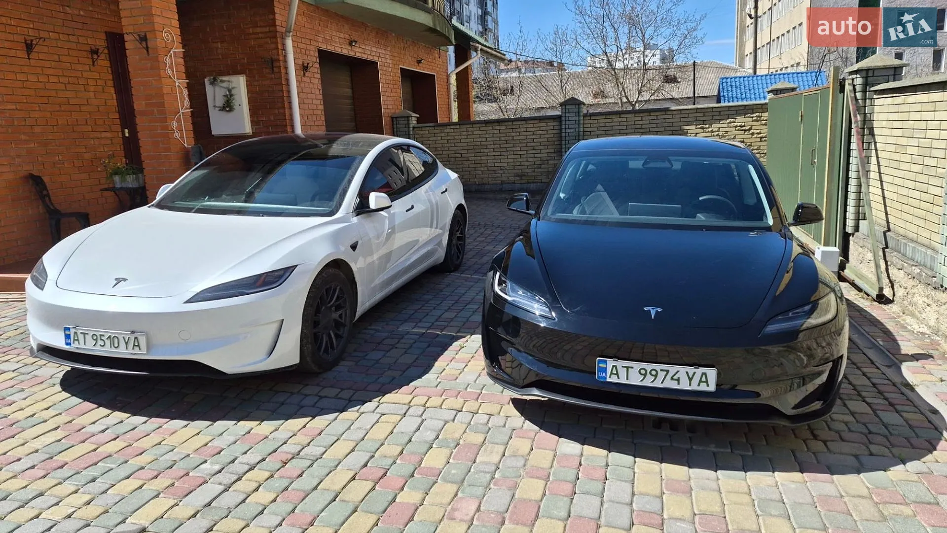 2025 Tesla Model 3 - мініатюра 9