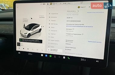 Седан Tesla Model 3 2022 в Львове