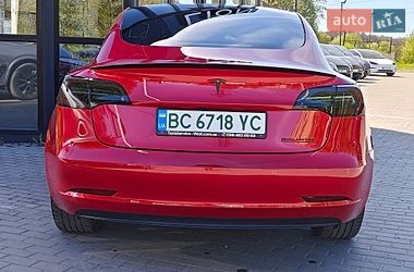 Седан Tesla Model 3 2022 в Львове