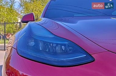 Седан Tesla Model 3 2022 в Львове