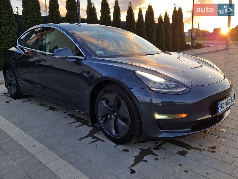 Седан Tesla Model 3 2019 в Каменец-Подольском