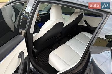 Седан Tesla Model 3 2024 в Дніпрі