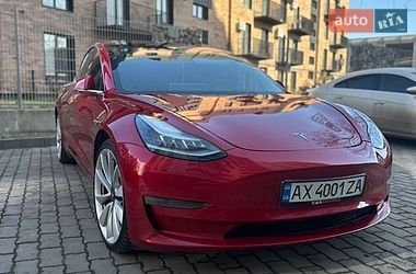 Седан Tesla Model 3 2018 в Ивано-Франковске