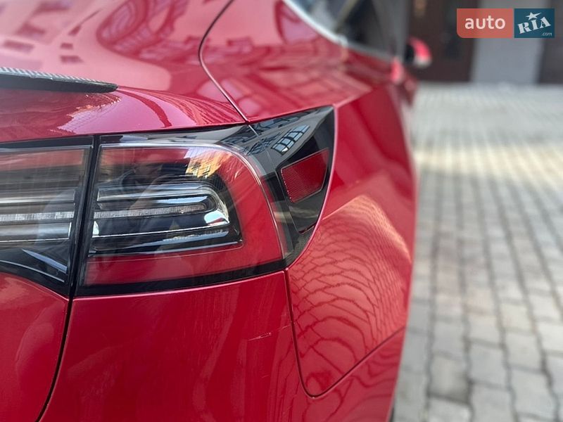 Седан Tesla Model 3 2018 в Ивано-Франковске