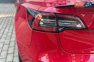 Седан Tesla Model 3 2018 в Ивано-Франковске