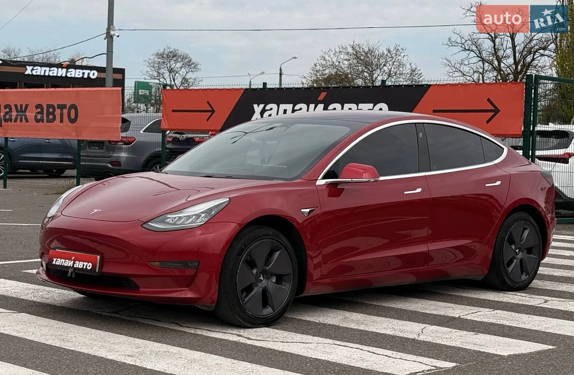 2018 Tesla Model 3 - фото 1