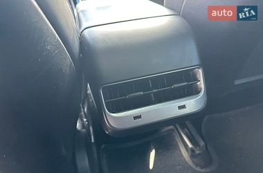 Седан Tesla Model 3 2020 в Киеве