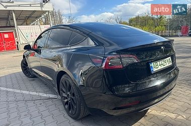 Седан Tesla Model 3 2022 в Виннице
