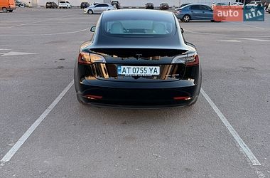 Седан Tesla Model 3 2022 в Ивано-Франковске