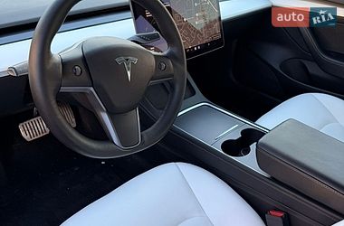Седан Tesla Model 3 2022 в Ивано-Франковске