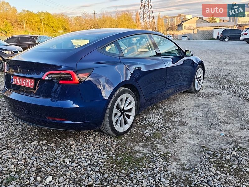 Седан Tesla Model 3 2023 в Каменец-Подольском
