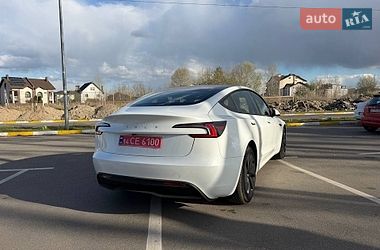 Седан Tesla Model 3 2025 в Киеве