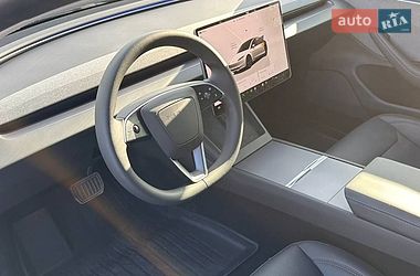 Седан Tesla Model 3 2025 в Киеве
