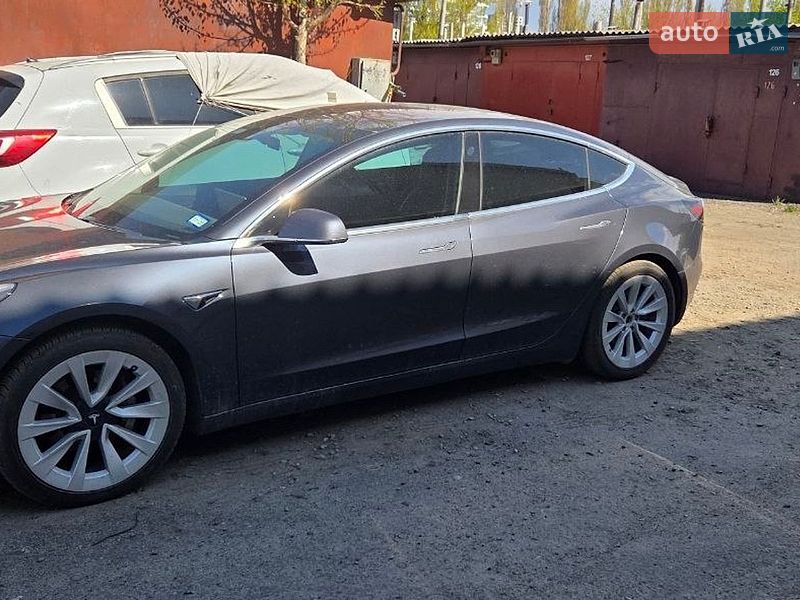 Седан Tesla Model 3 2018 в Киеве фото 23 Седан Tesla Model 3 2018 в Киеве