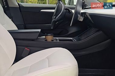 Седан Tesla Model 3 2022 в Києві