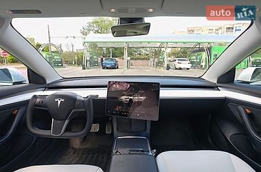 Седан Tesla Model 3 2022 в Києві