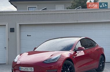Седан Tesla Model 3 2018 в Одесі