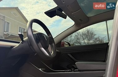 Седан Tesla Model 3 2018 в Одесі