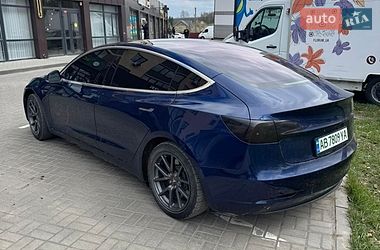 Седан Tesla Model 3 2018 в Виннице