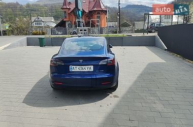 Седан Tesla Model 3 2022 в Ивано-Франковске