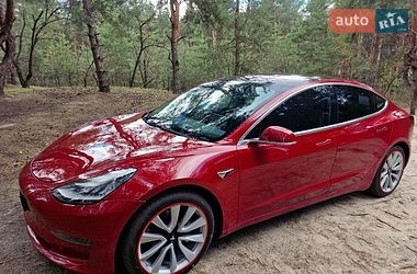 Седан Tesla Model 3 2018 в Дніпрі