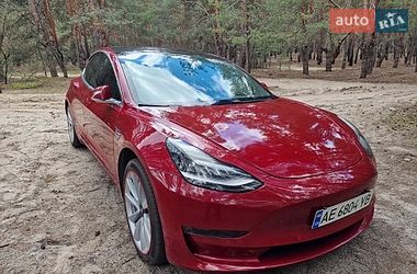 Седан Tesla Model 3 2018 в Днепре