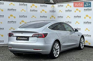 Седан Tesla Model 3 2018 в Луцке