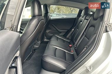Седан Tesla Model 3 2018 в Луцке