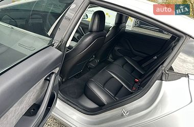 Седан Tesla Model 3 2018 в Луцке
