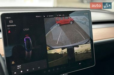 Седан Tesla Model 3 2018 в Луцке