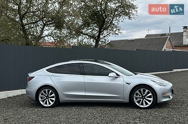 Седан Tesla Model 3 2018 в Луцке