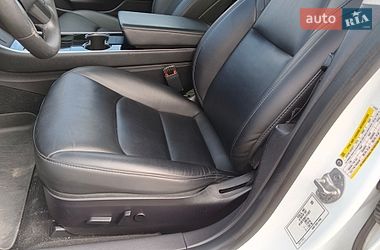 Седан Tesla Model 3 2020 в Киеве