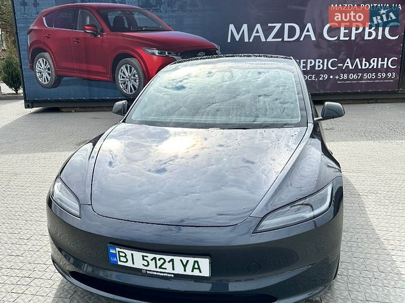 Tesla Model 3 2024