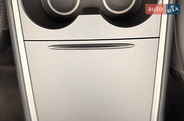 Седан Tesla Model 3 2022 в Луцке