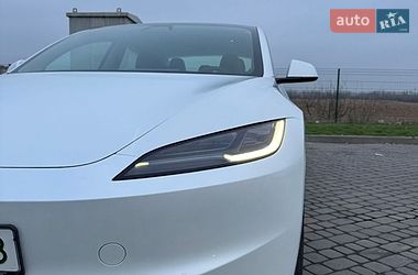 Седан Tesla Model 3 2024 в Днепре
