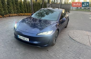 Седан Tesla Model 3 2024 в Києві