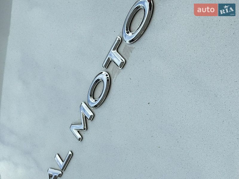 Седан Tesla Model 3 2021 в Черновцах