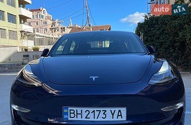 Седан Tesla Model 3 2021 в Одессе