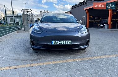Седан Tesla Model 3 2019 в Кропивницькому
